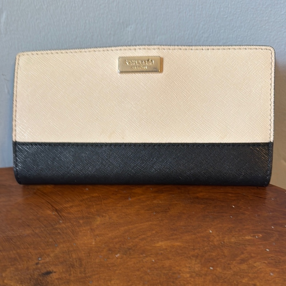 Kate Spade Cream and Black Leather Wallet